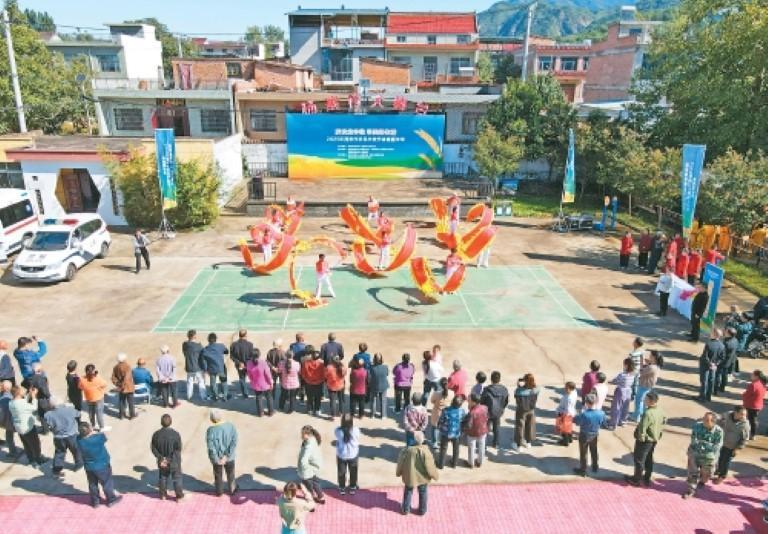 更成为连接, 腾跳跃, 羽毛球等健