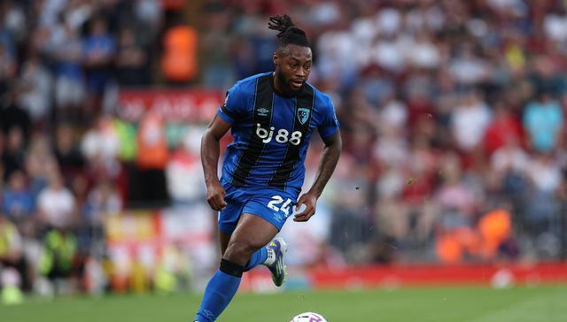 请留意这匹, 租借到巴斯, src